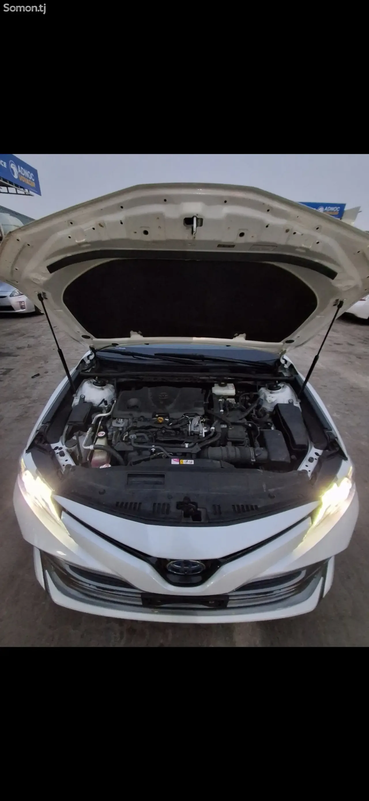 Toyota Camry 2018 · 2.5 AT