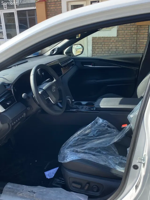 Toyota Camry 2026 · 2.5 AT
