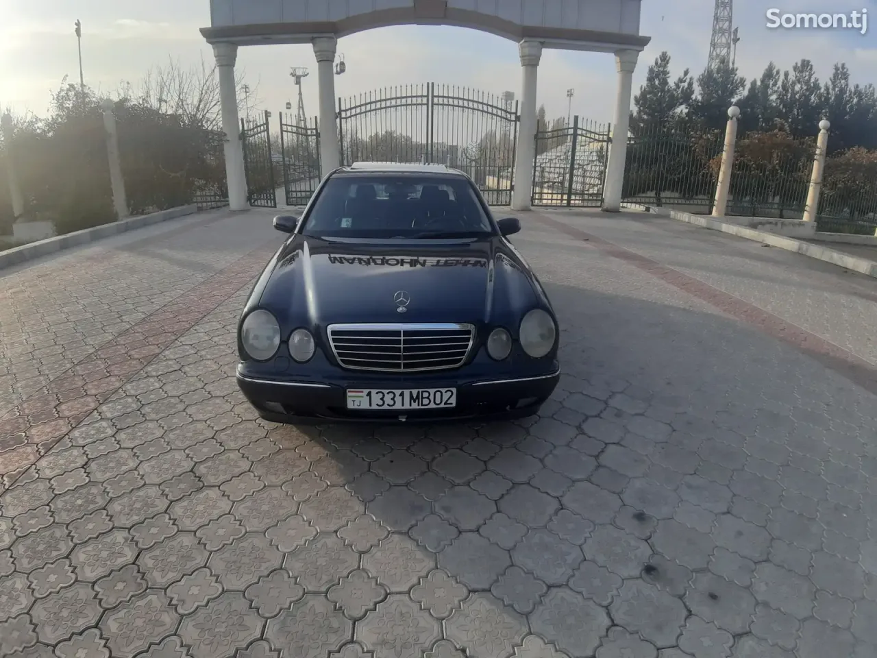 Mercedes-Benz E class 1999 · 3.2 AT