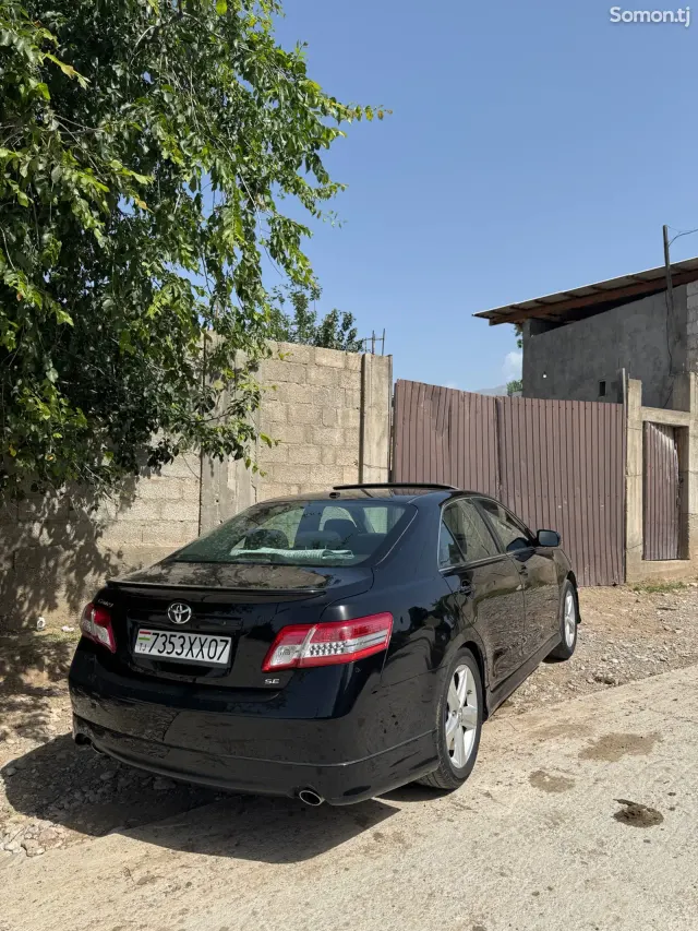 Toyota Camry 2010 · 3.5 AT