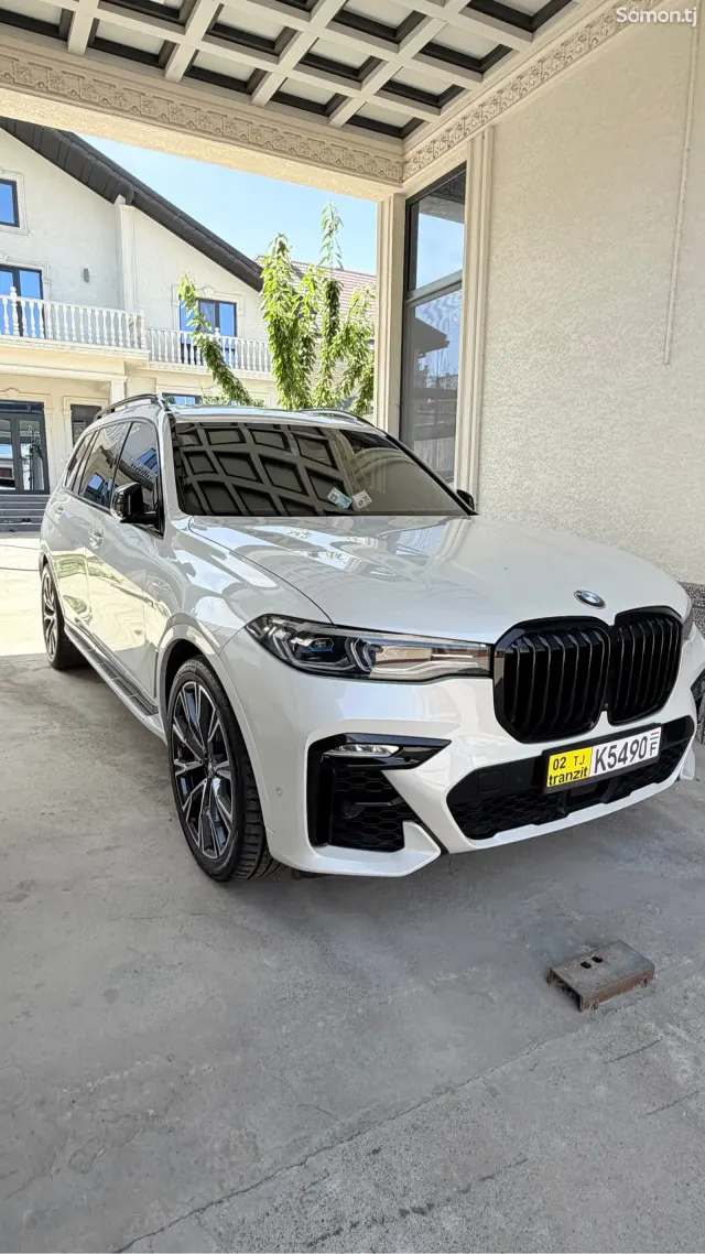 BMW X7 2022 · 4.0 AT