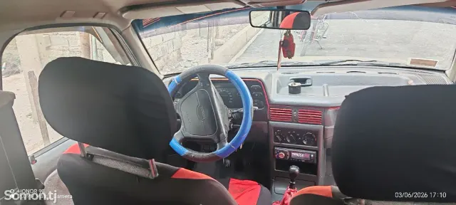 Daewoo Nexia 1996 · 1.6 MT