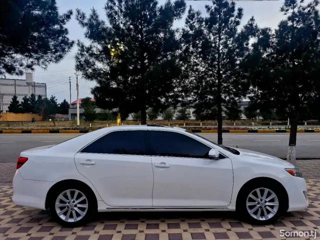 Toyota Camry 2012 · 2.5 AT