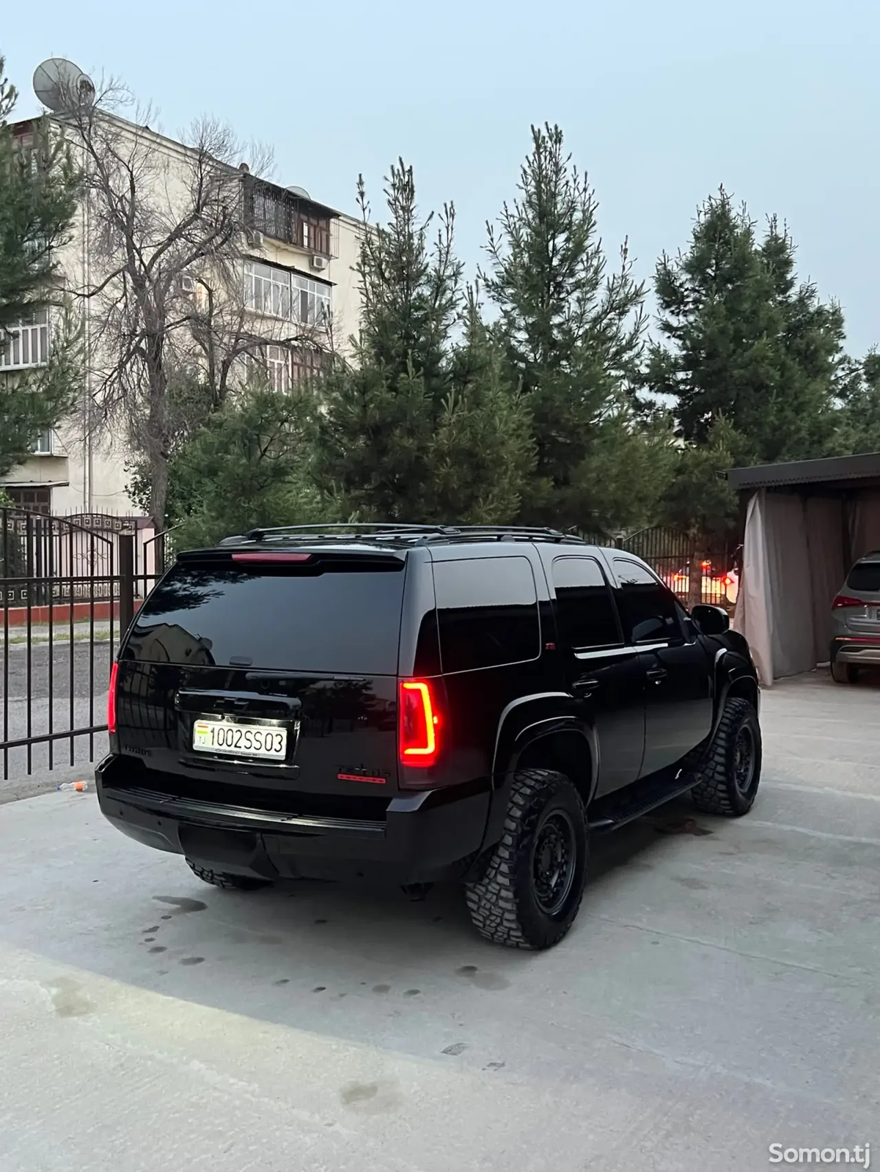 Chevrolet Tahoe 2011 · 5.3 AT