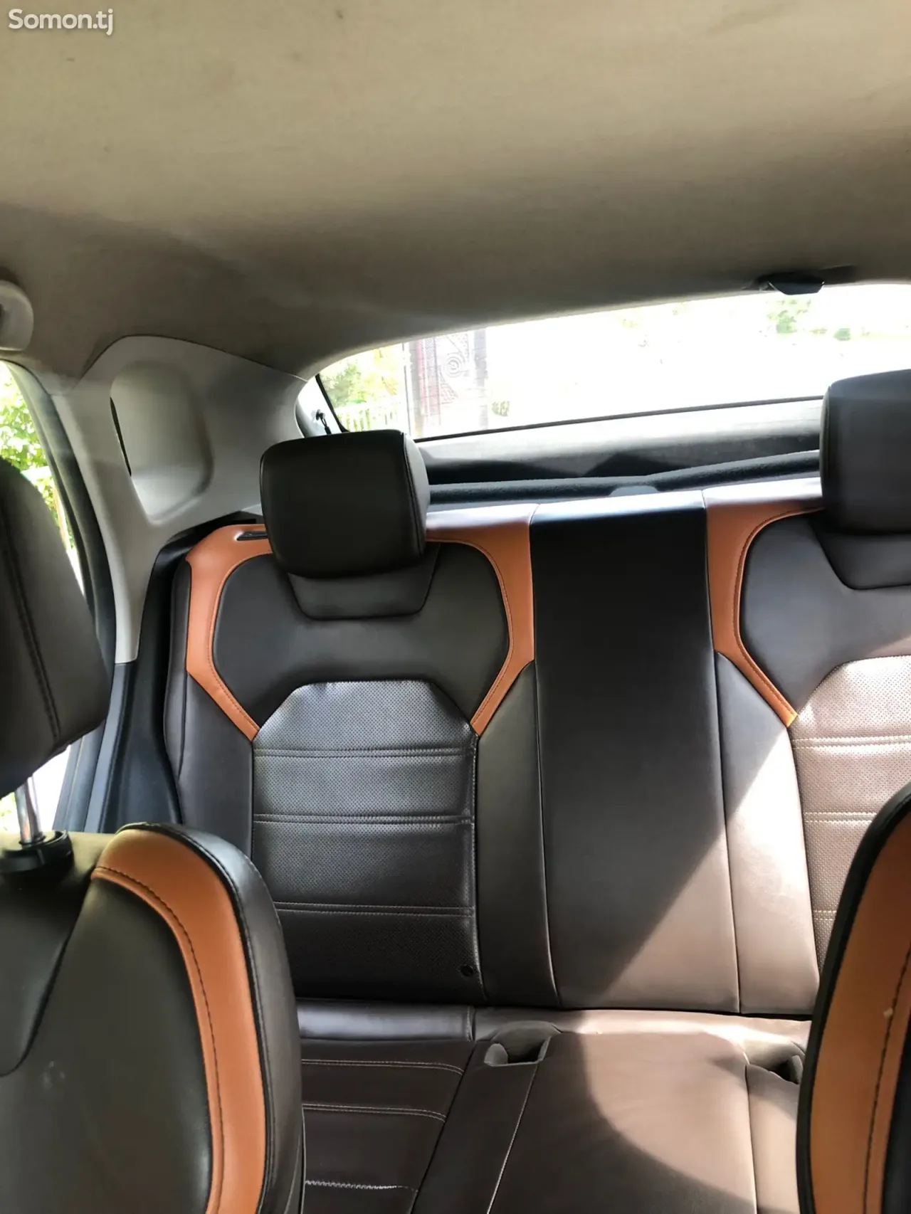 BYD E2 2022 · AT