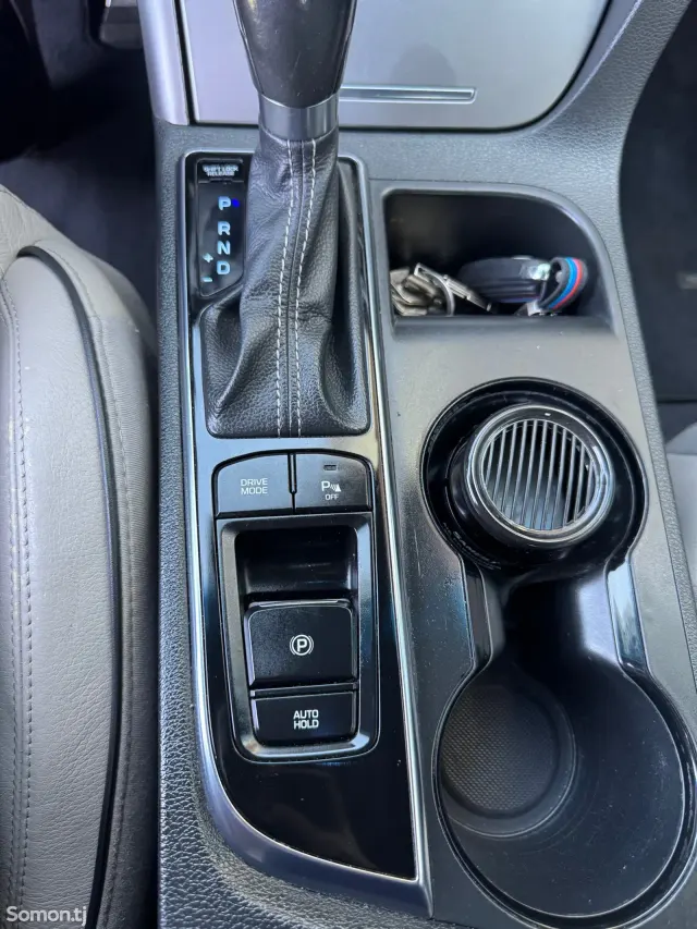 Hyundai Sonata 2015 · 2.0 AT