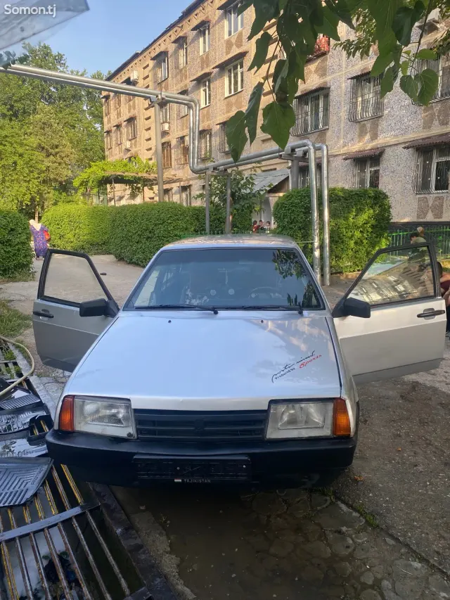 Lada (ВАЗ) 21099 2004 · 1.5 MT