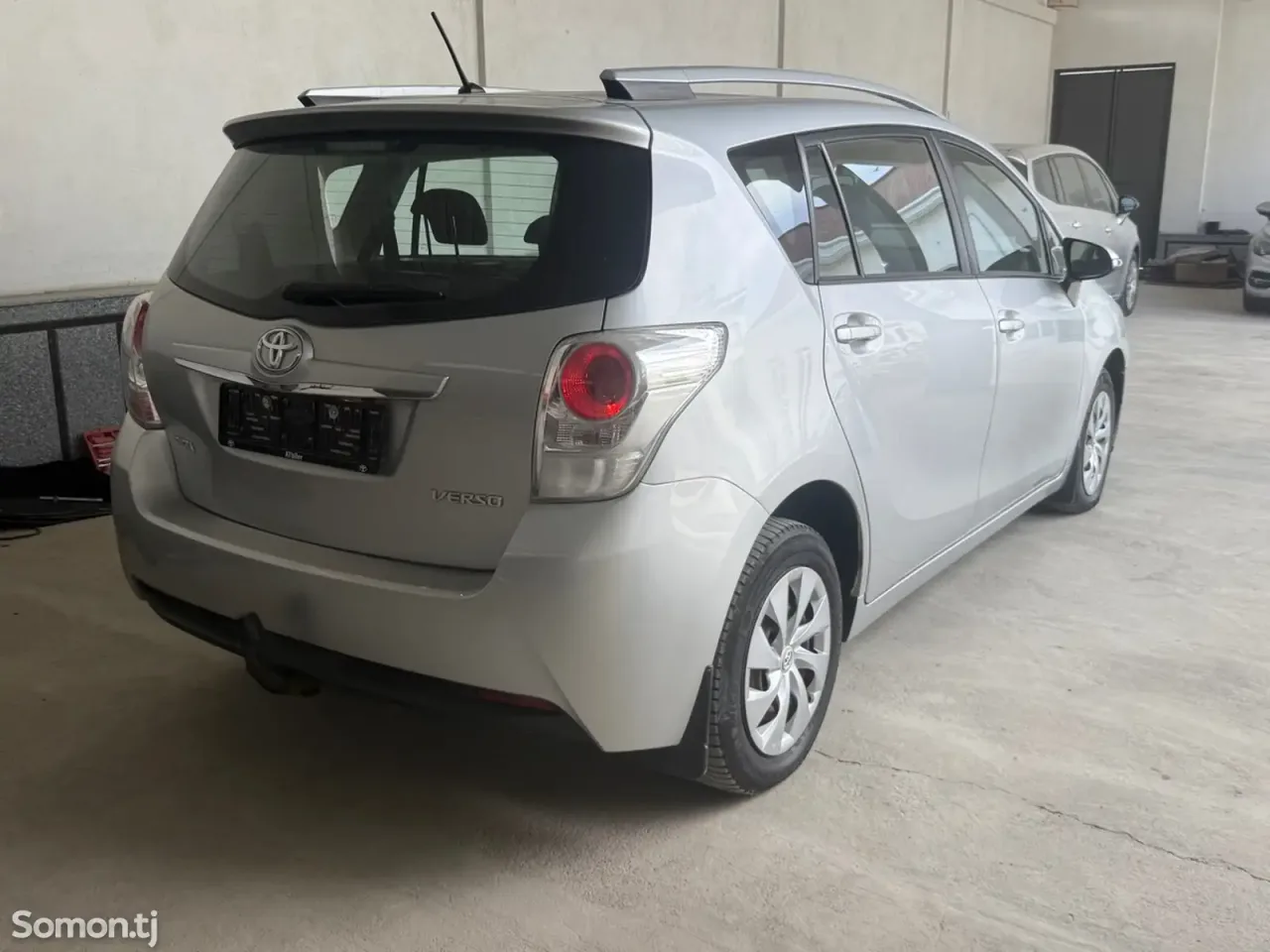 Toyota Verso 2014 · 1.8 MT