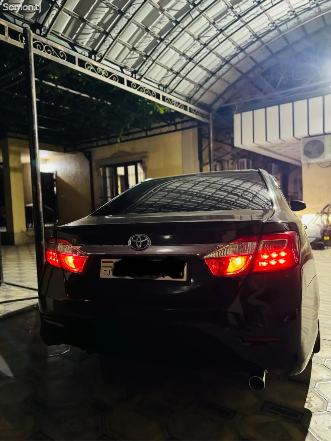 Toyota Camry 2014 · 2.5 AT