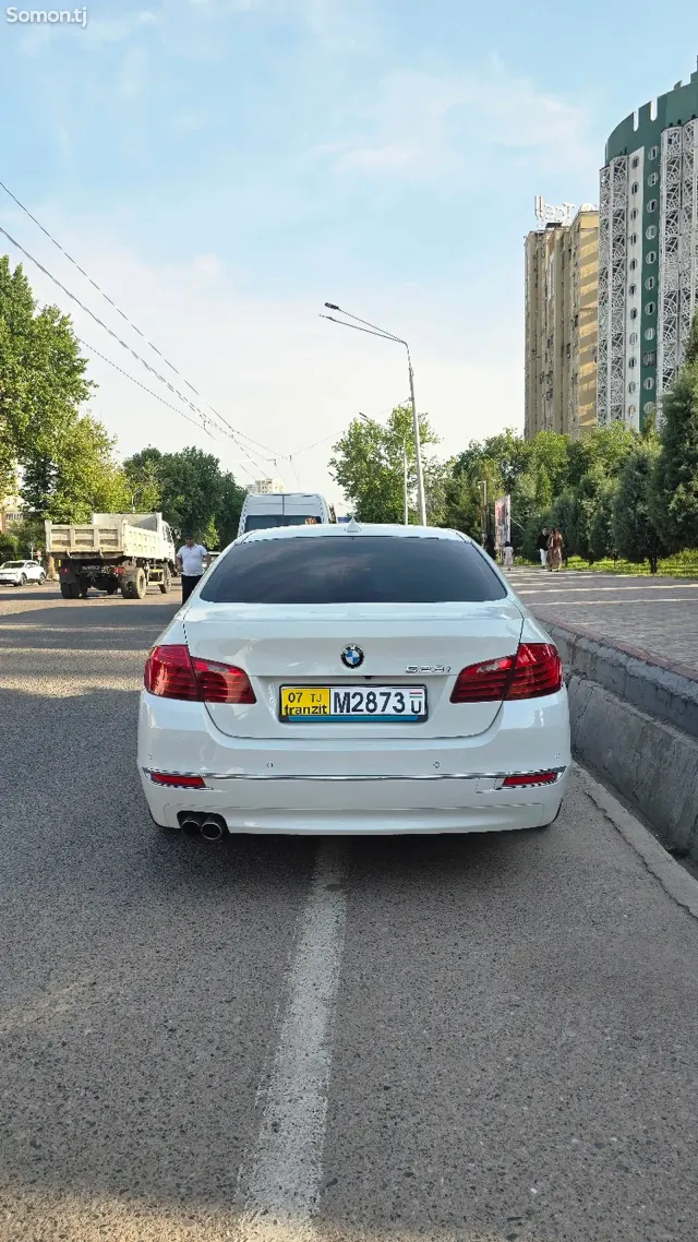BMW 5 series 2015 · 2.0 AT