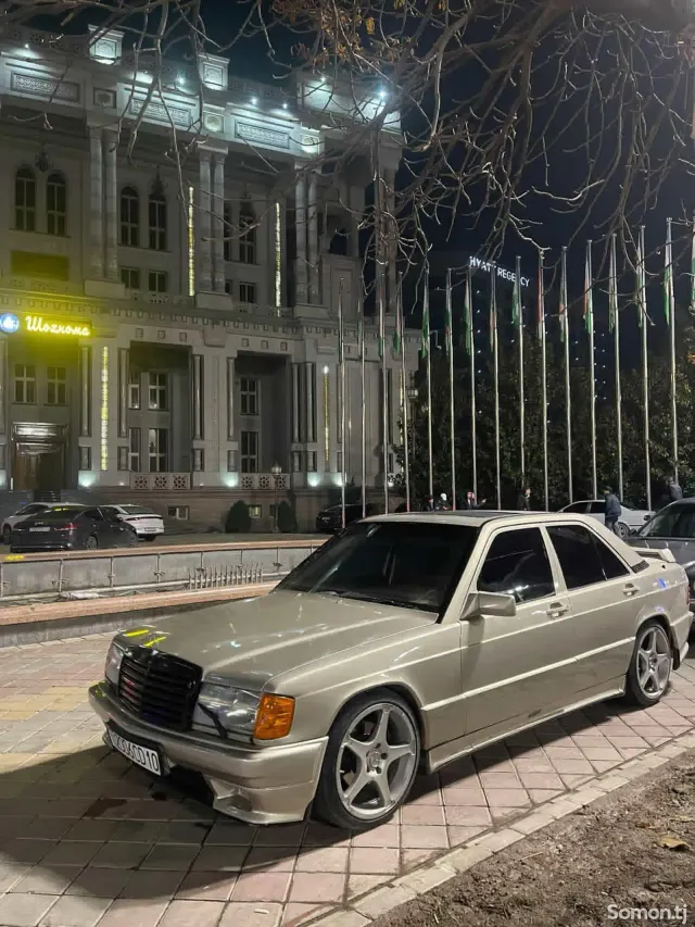 Mercedes-Benz W201 1993 · 2.3 AT