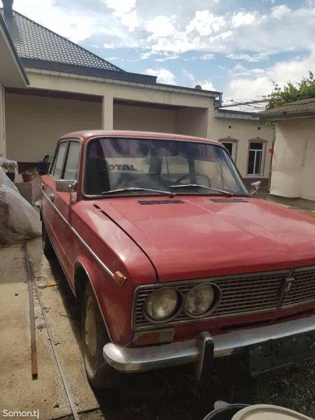 Lada (ВАЗ) 2103 1987 · 1.3 MT