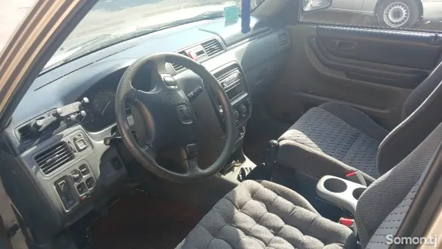 Honda CR-V 1999 · 2.0 MT