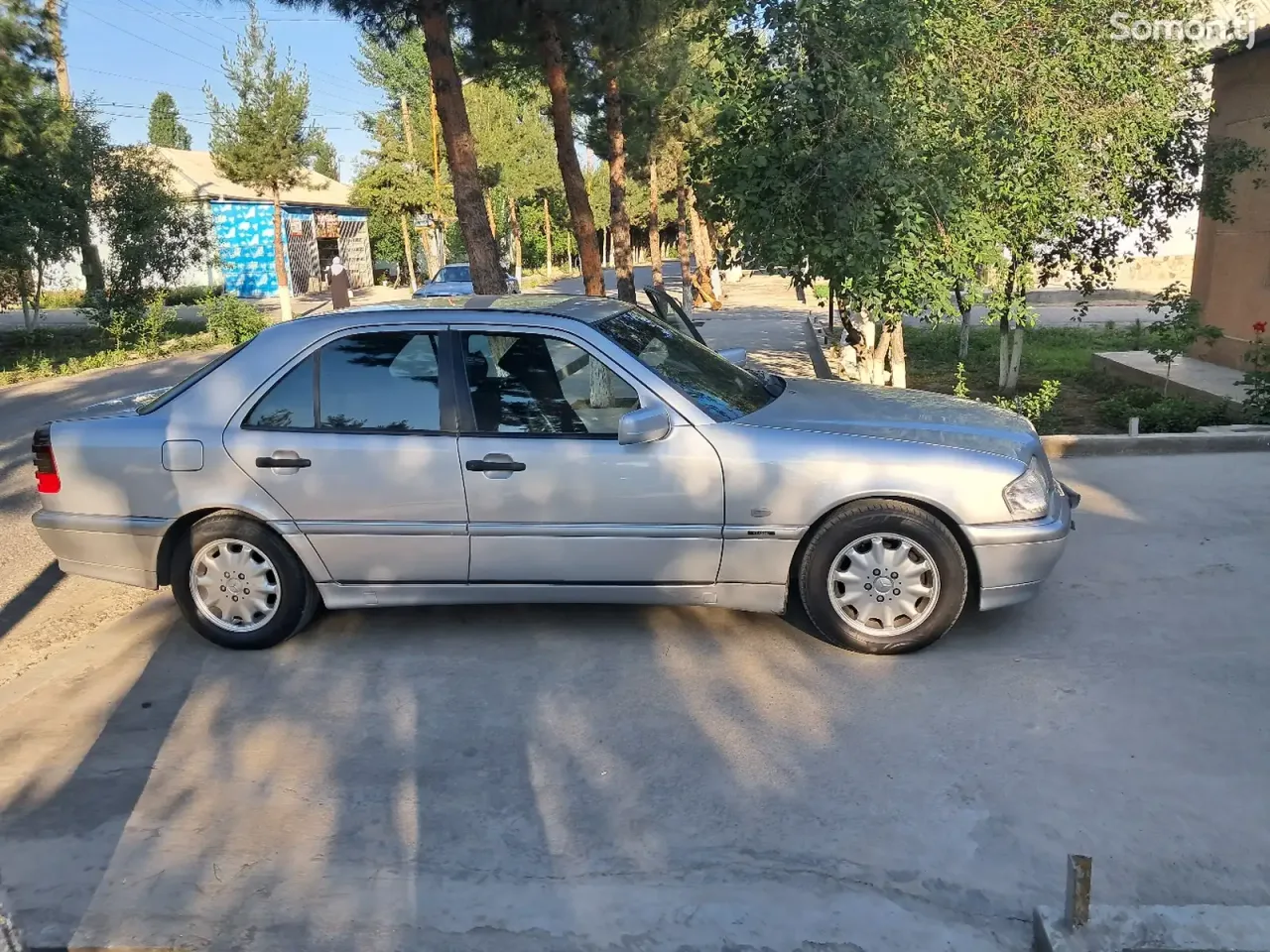 Mercedes-Benz C class 1999 · 2.0 AT