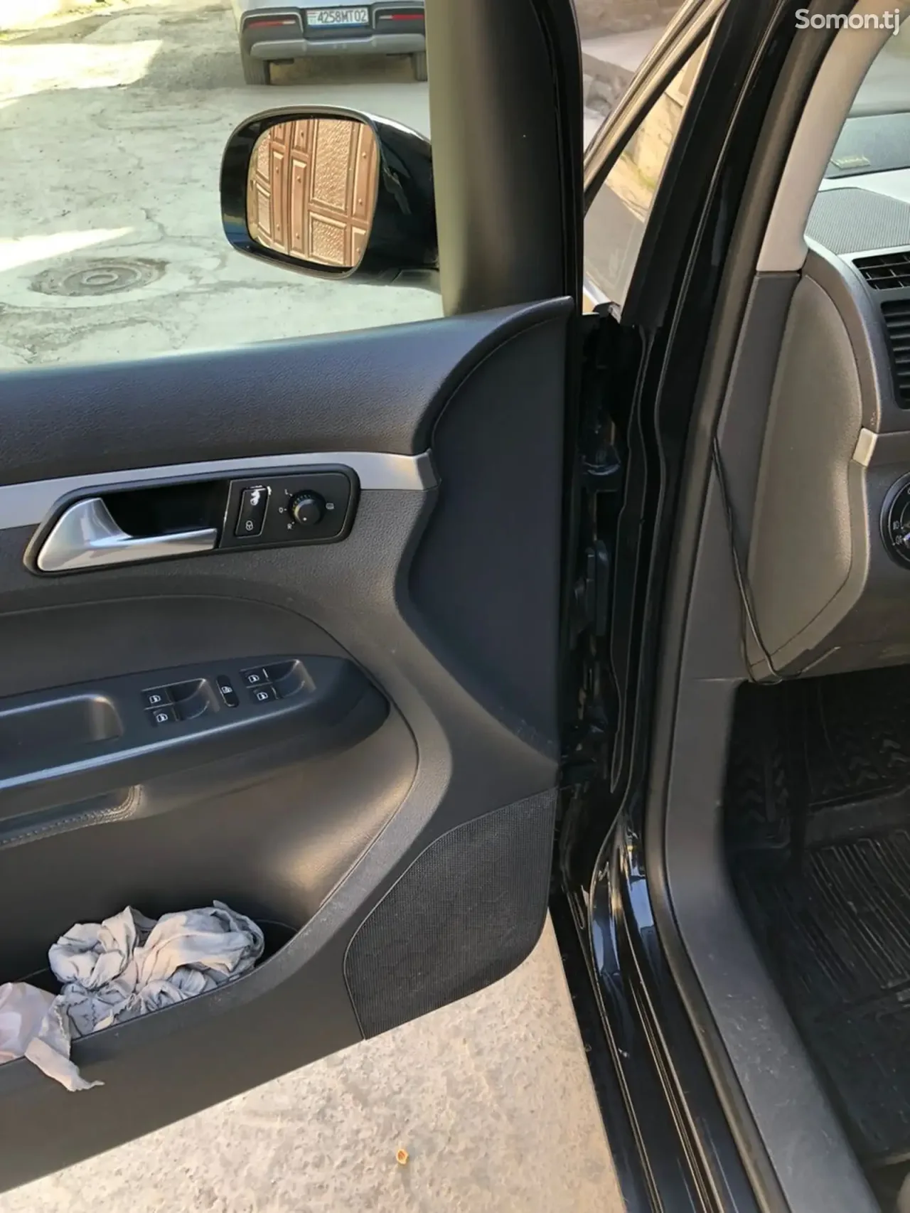 Volkswagen Touran 2007 · 2.0 AT