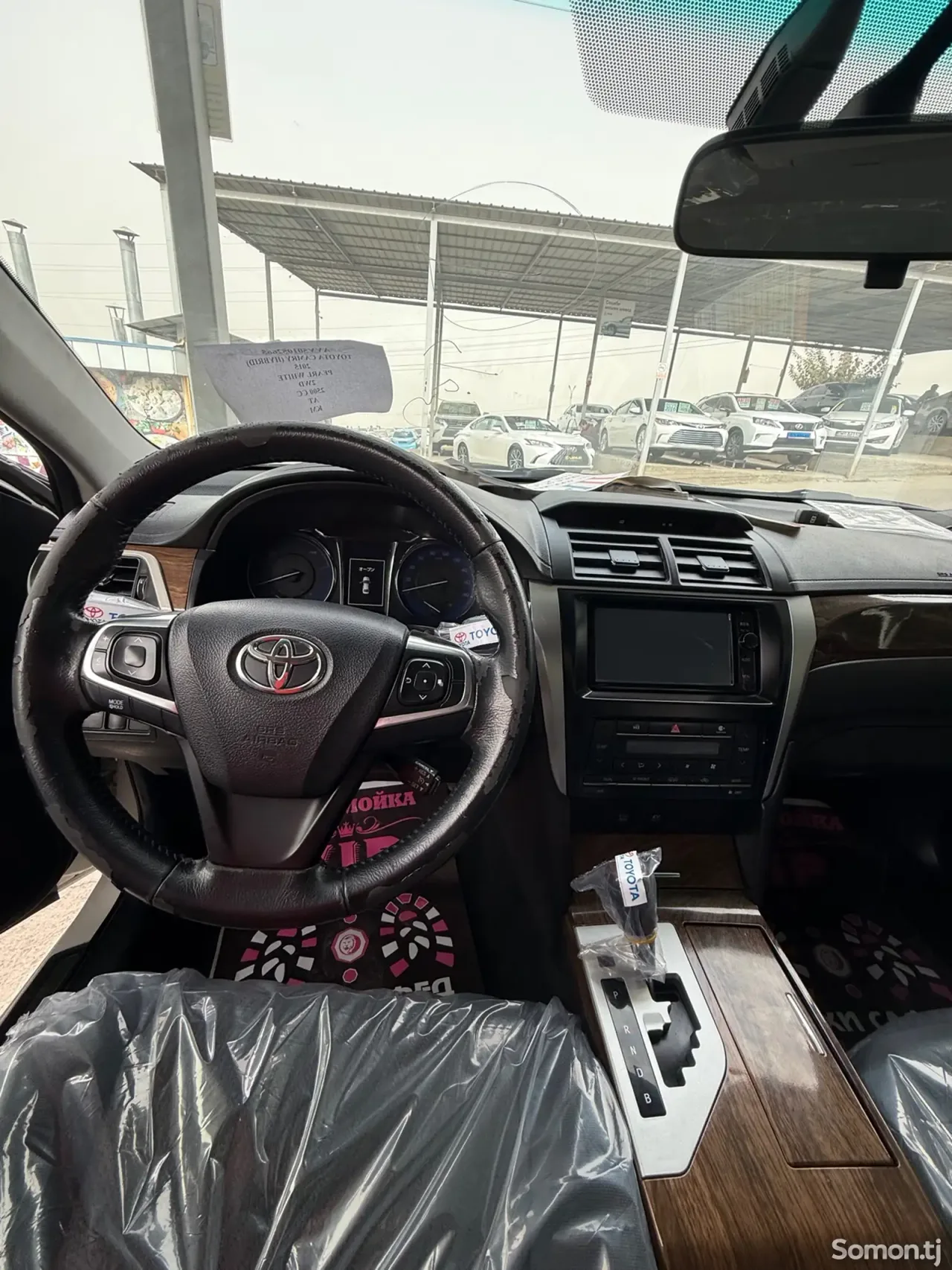 Toyota Camry 2015 · 2.5 AT