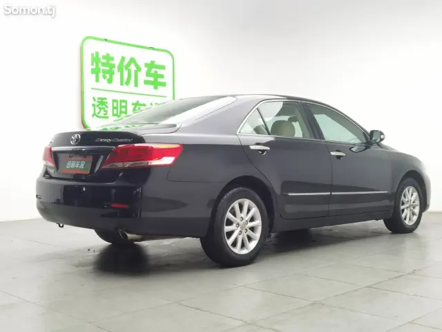 Toyota Camry 2014 · 2.0 AT