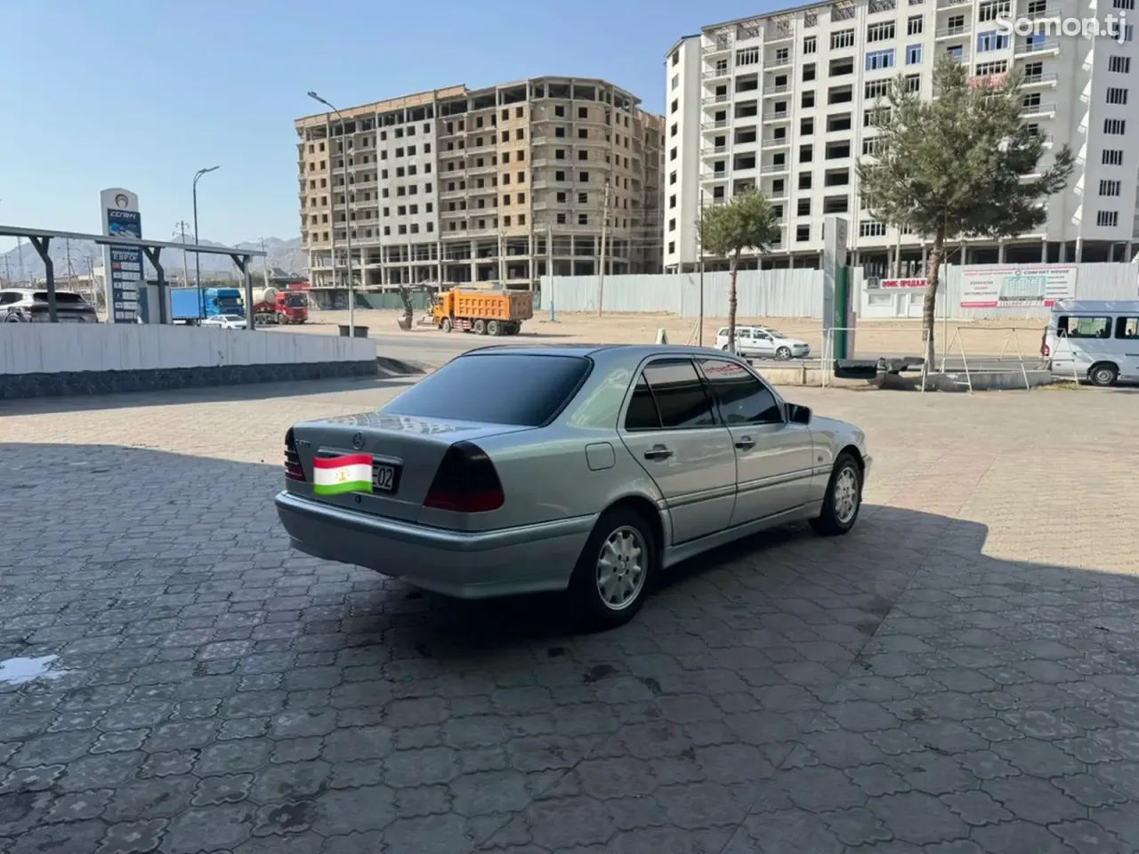 Mercedes-Benz C class 2000 · 2.8 AT