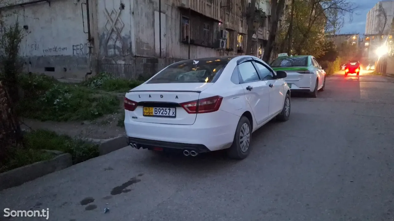 Lada (ВАЗ) Vesta 2019 · 1.6 MT