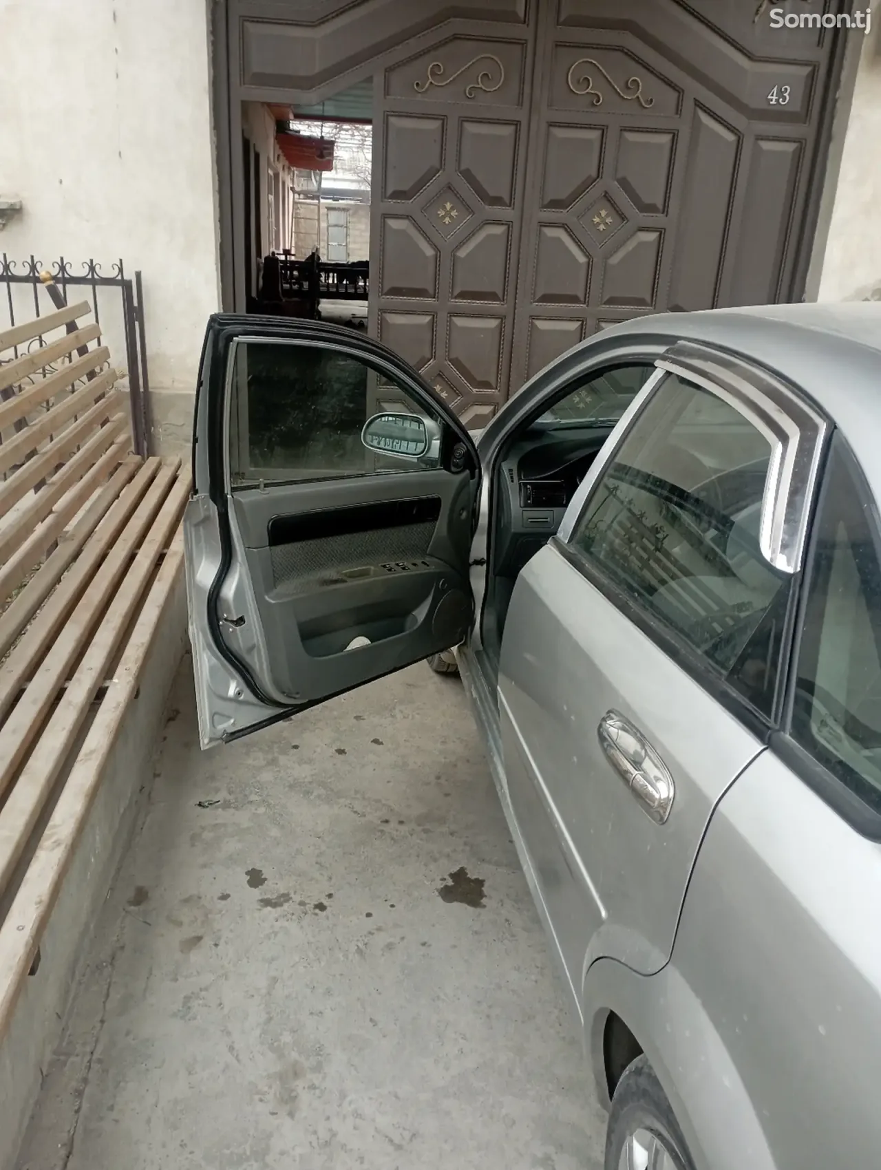 Chevrolet Lacetti 2006 · 1.6 MT