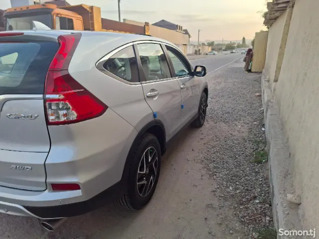 Honda CR-V 2015 · 2.0 AT