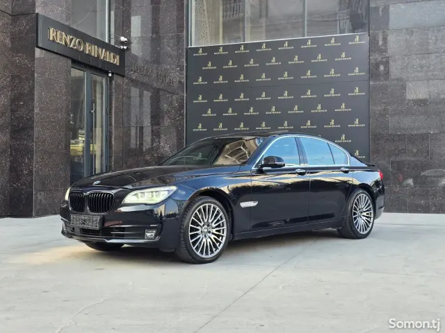 BMW 7 series 2012 · 4.4 AT