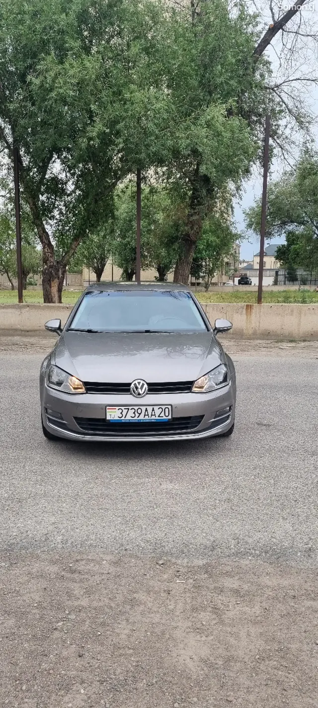 Volkswagen Golf 2015 · 1.6 AT