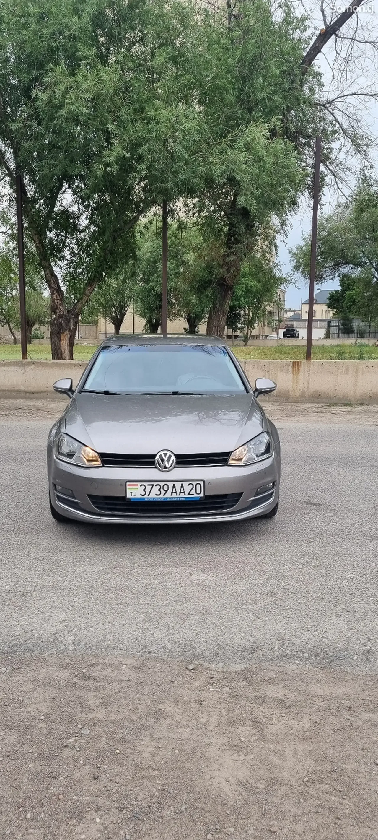 Volkswagen Golf 2015 · 1.6 AT