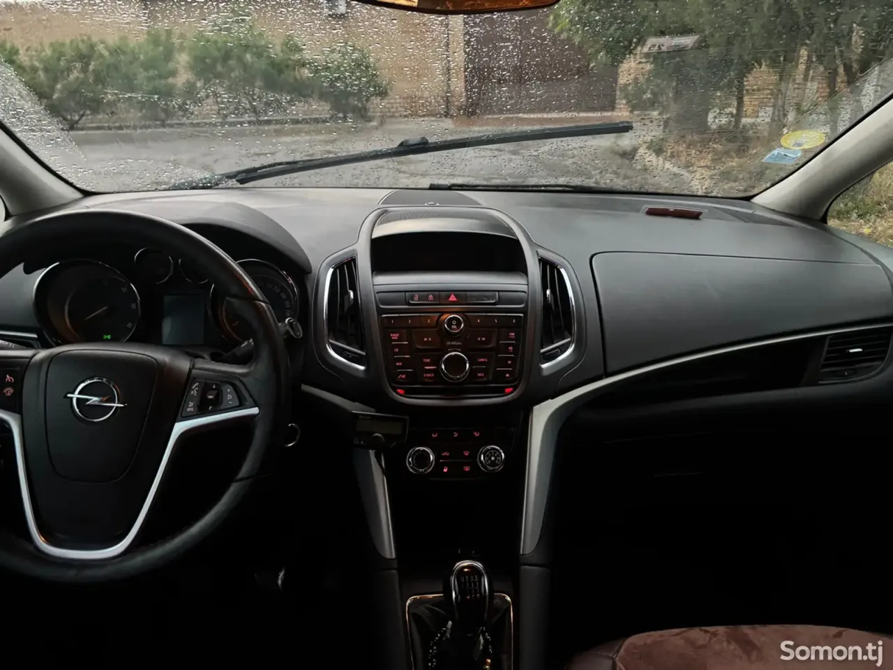 Opel Zafira 2014 · 1.9 MT