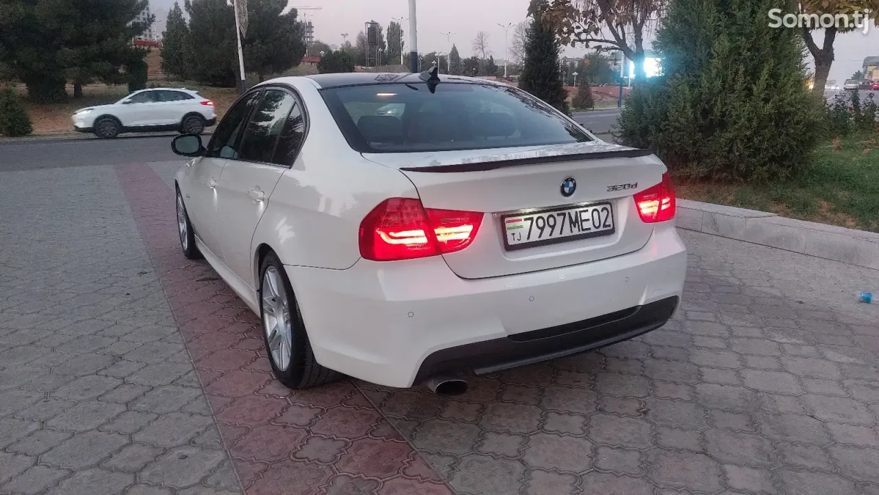 BMW 3 series 2010 · 2.0 AT