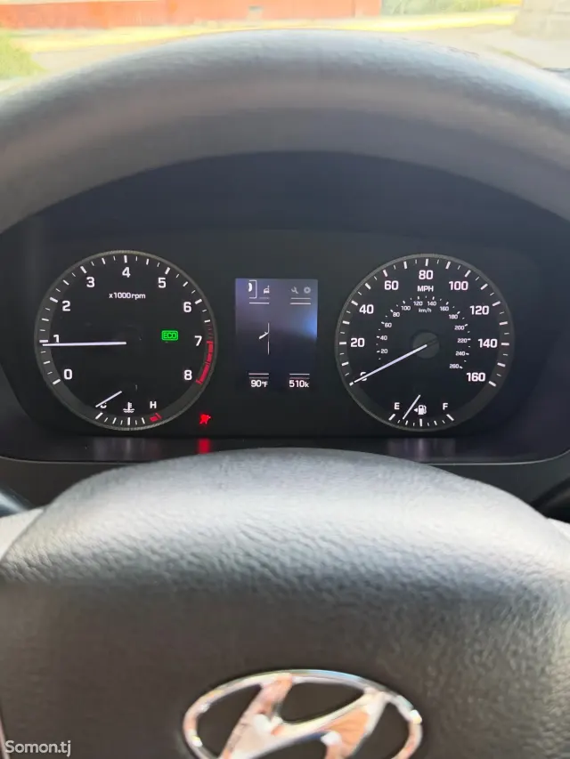 Hyundai Sonata 2017 · 2.4 AT