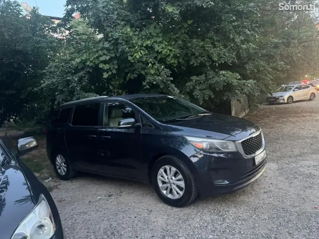 Kia Sedona 2015 · 3.3 AT