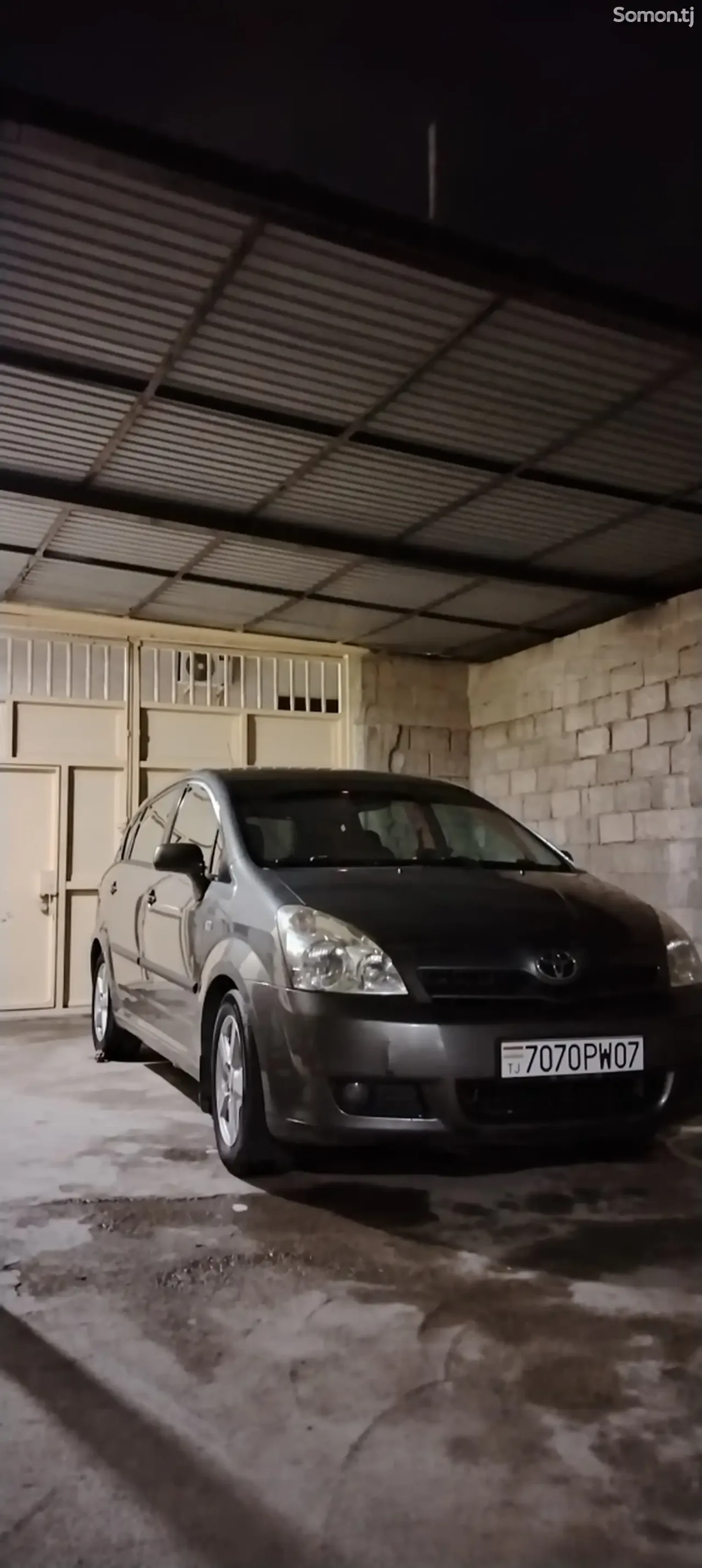 Toyota Corolla Verso 2007 · 2.2 MT