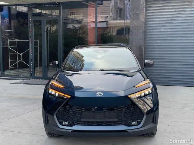 Toyota C-HR 2024 · 2.0 AT