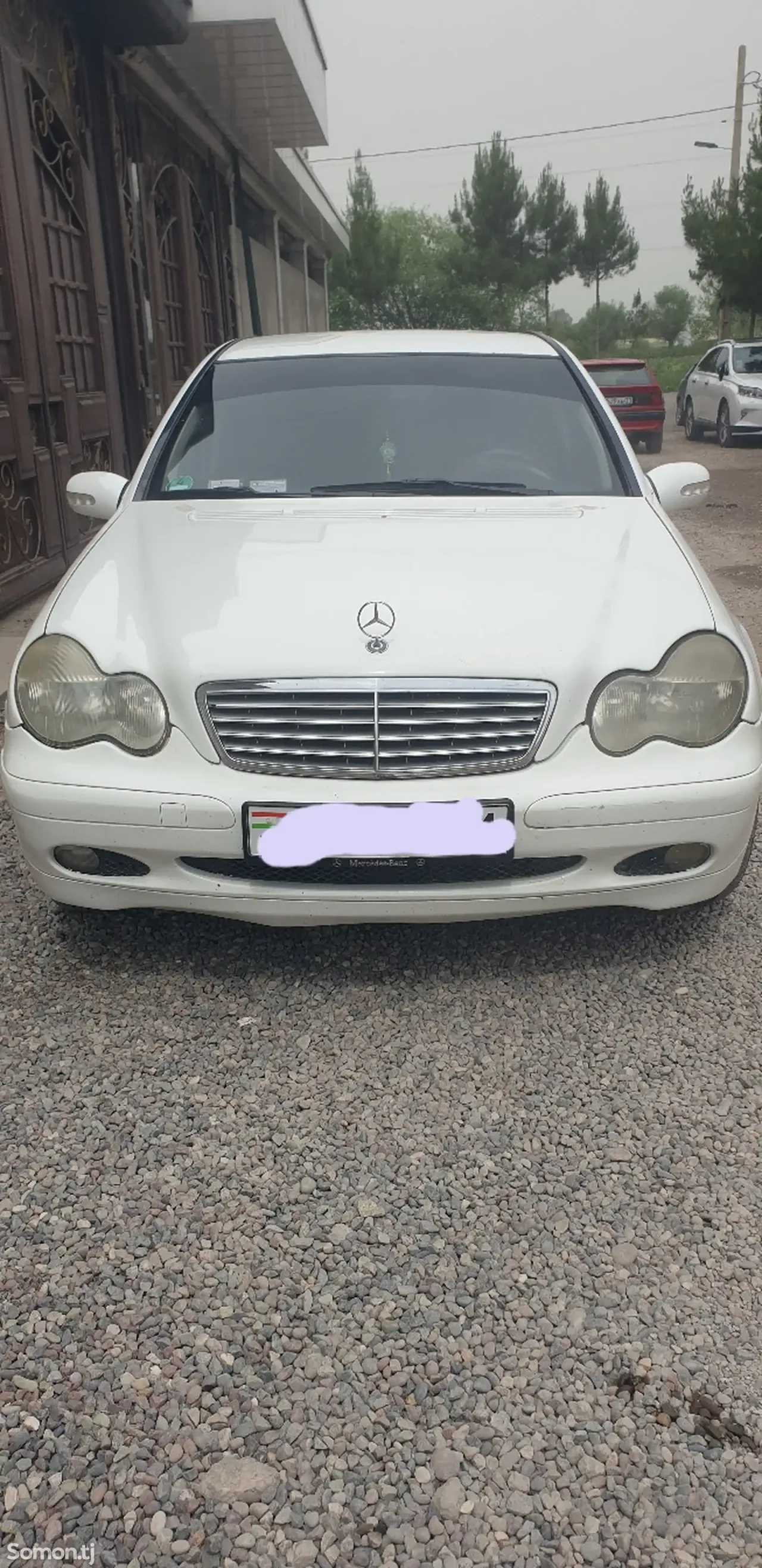 Mercedes-Benz C class 2002 · 2.4 MT