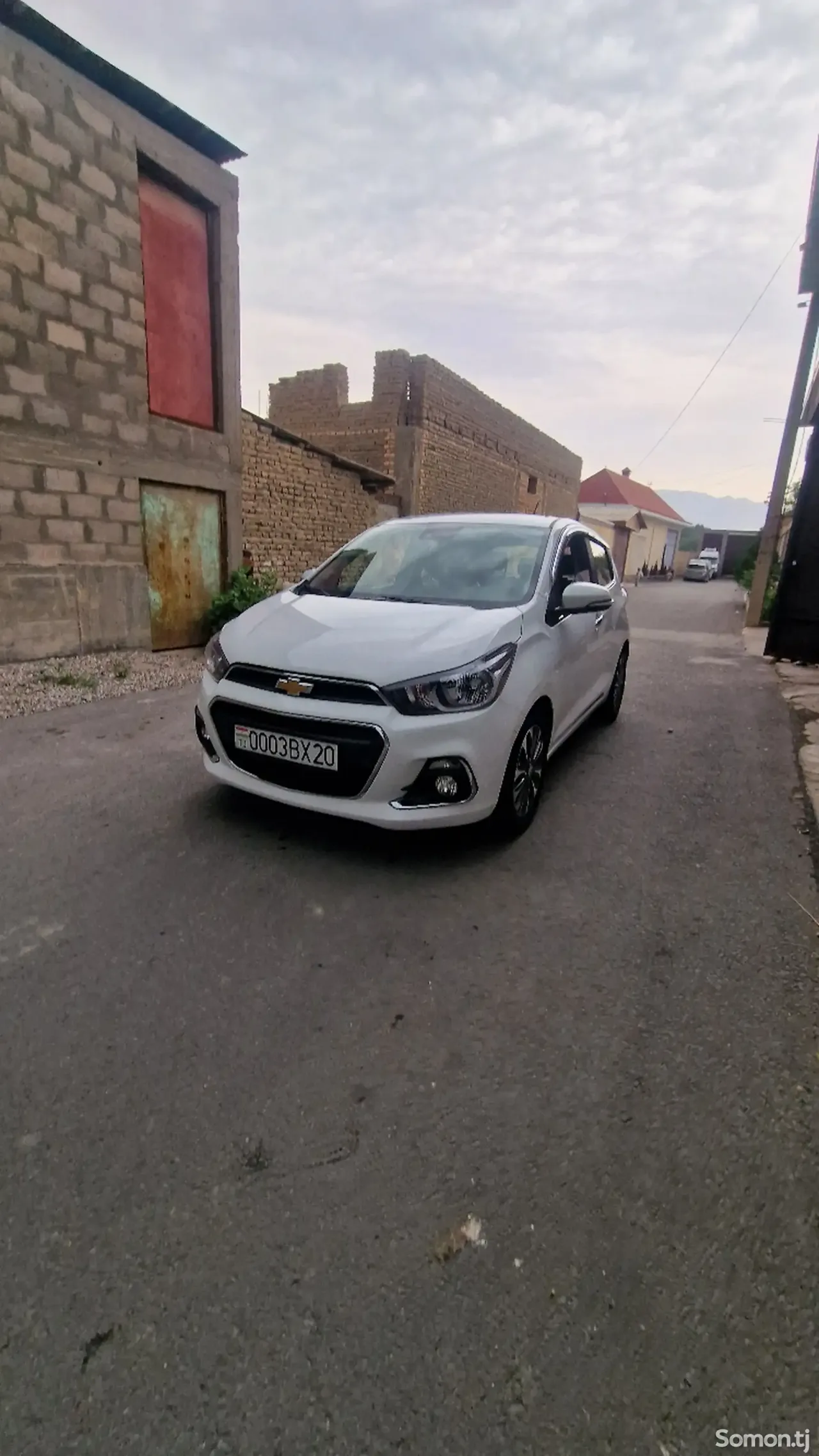 Chevrolet Spark 2016 · 1.0 AT