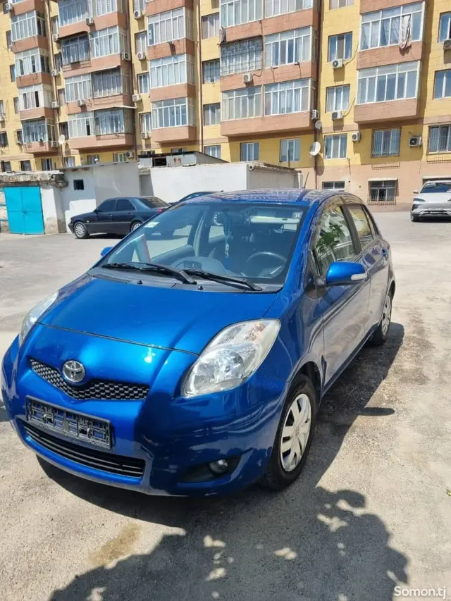 Toyota Vitz 2010 · 1.3 AT