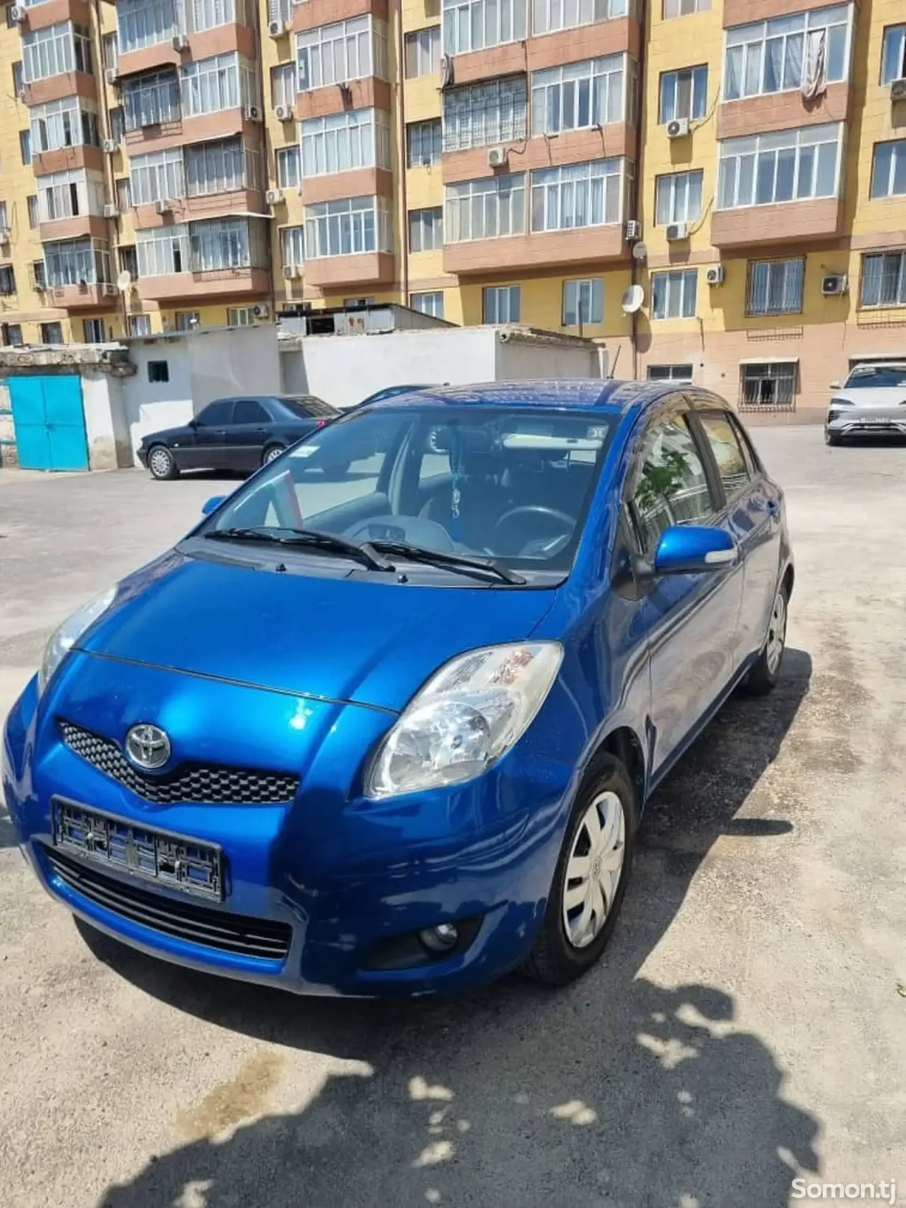 Toyota Vitz 2010 · 1.3 AT