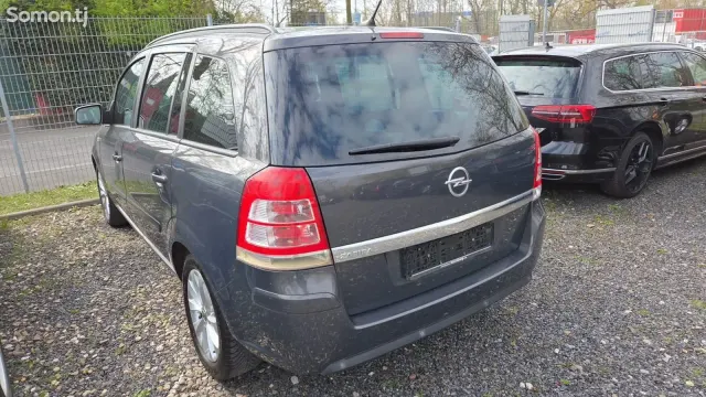 Opel Zafira 2014 · 1.8 MT
