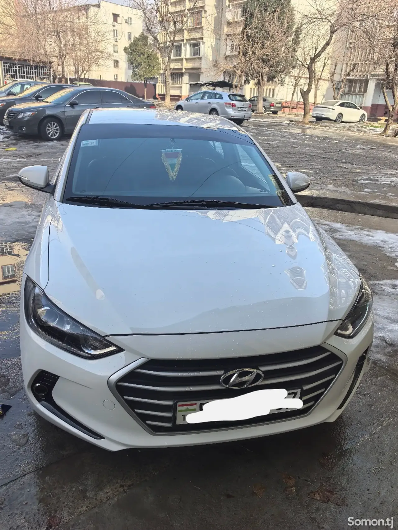Hyundai Avante 2017 · 1.6 AT