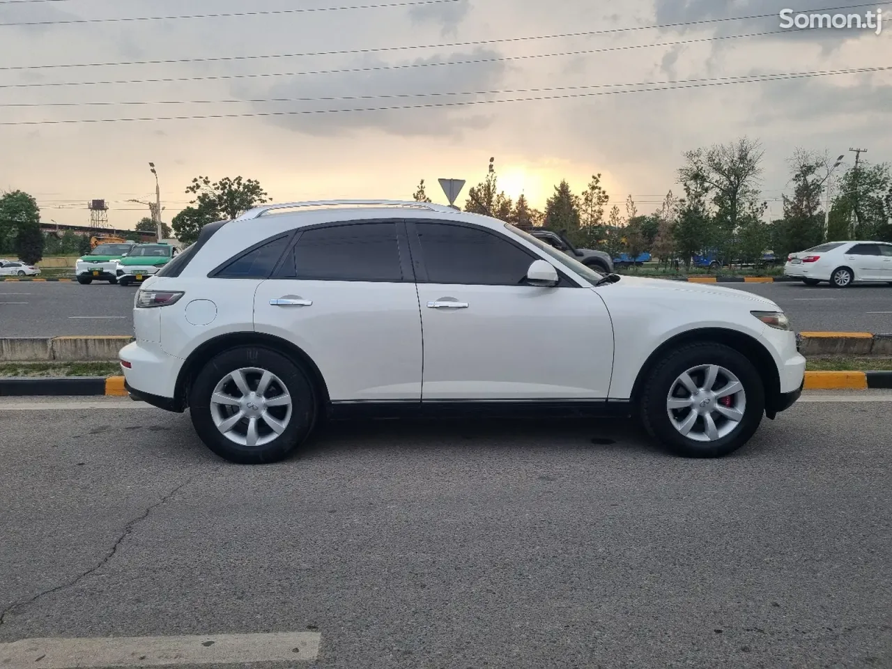 Infiniti FX series 2006 · 3.5 AT
