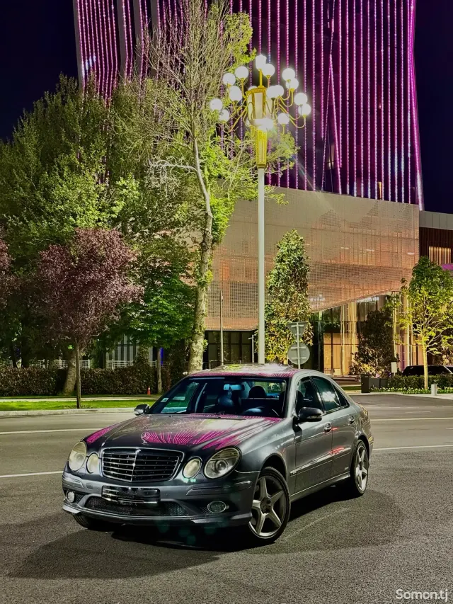 Mercedes-Benz E class 2009 · 3.5 AT