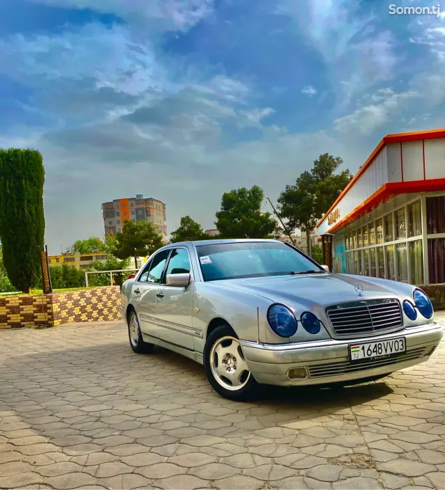 Mercedes-Benz E class 1998 · 2.3 MT