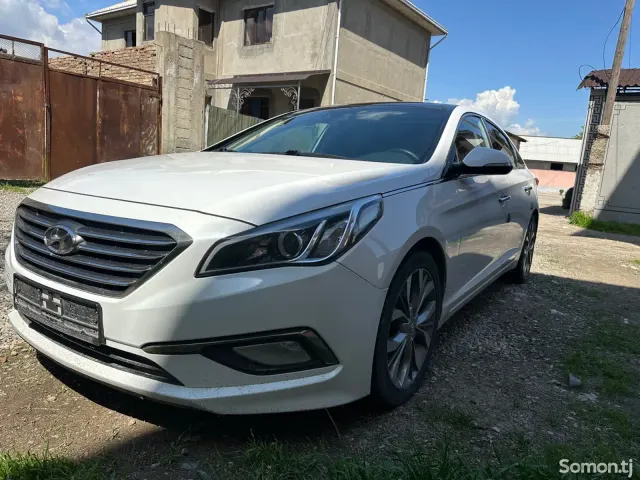 Hyundai Sonata 2015 · 2.0 AT