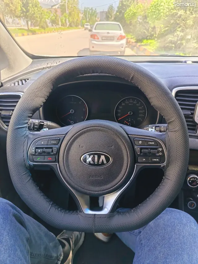 Kia Sportage 2016 · 2.0 AT
