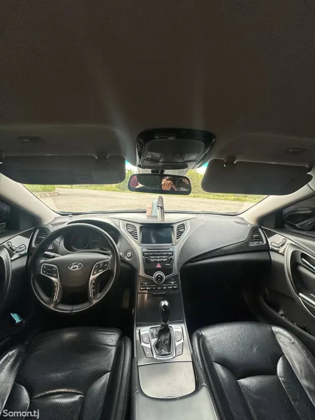 Hyundai Grandeur 2014 · 2.4 AT