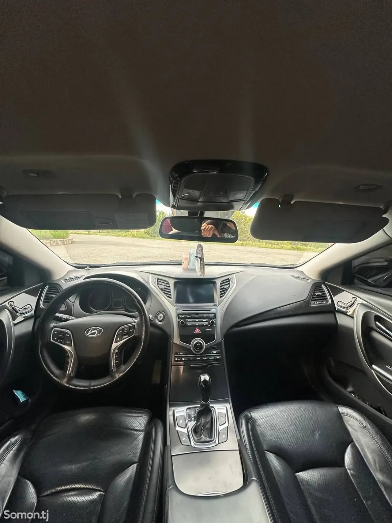 Hyundai Grandeur 2014 · 2.4 AT