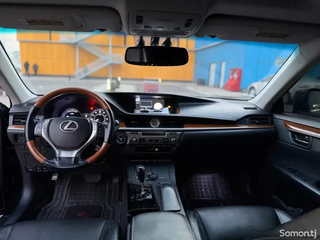 Lexus ES series 2014 · 3.0 AT