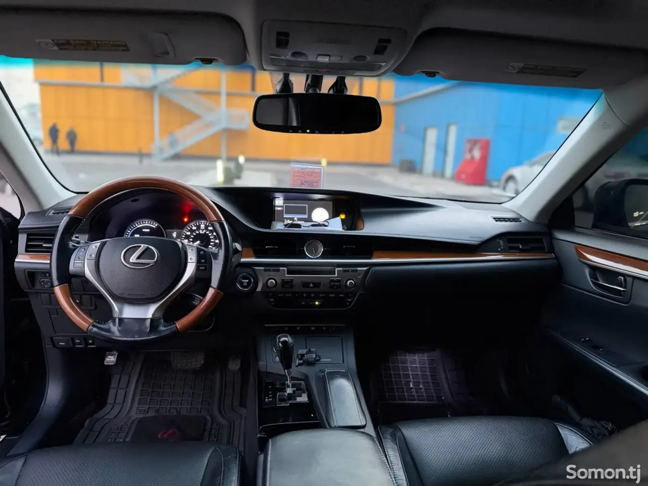 Lexus ES series 2014 · 3.0 AT