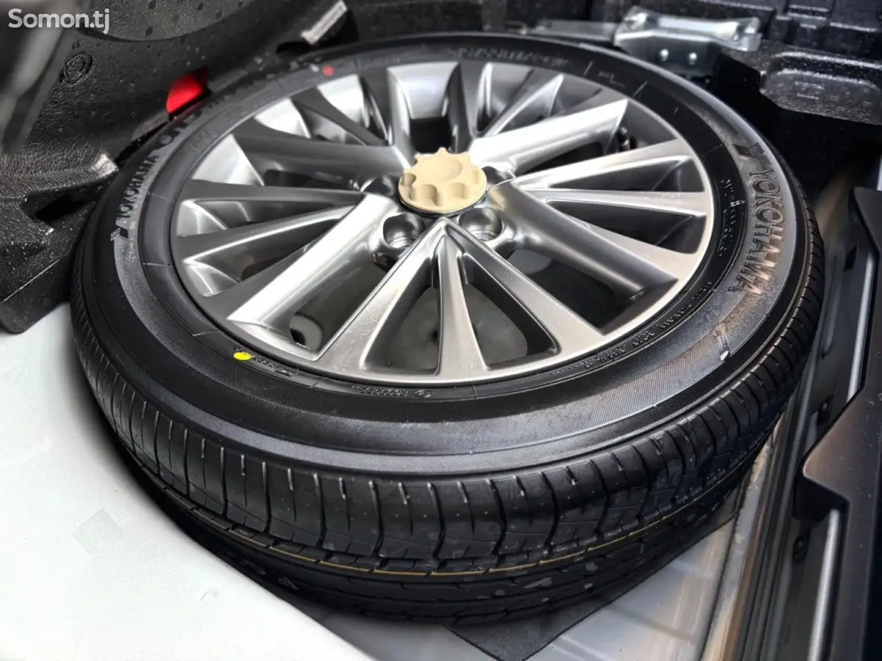 Toyota Camry 2016 · 2.5 AT
